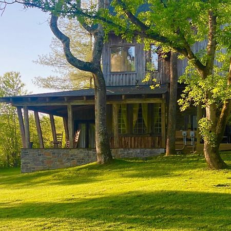 Appartement Whimsical Gatehouse At Dark Horse Estate à Franklin Extérieur photo